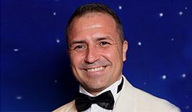Michele Di Mauro 船長]