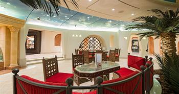 Phoenician Plaza (フェニキアンプラザ)