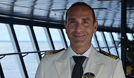 Francesco Di Palma 船長]