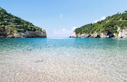 コルフ島のツアーを予約して、クルーズの計画を始めましょう