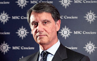 ジャンルイジ・アポンテが、1隻の貨物船の購入を機に、Mediterranean Shipping Company（MSC）を創設。 以降船の数を増やし、560隻以上の船を運航する貨物業界における世界的なリーダーへと発展を遂げています。
